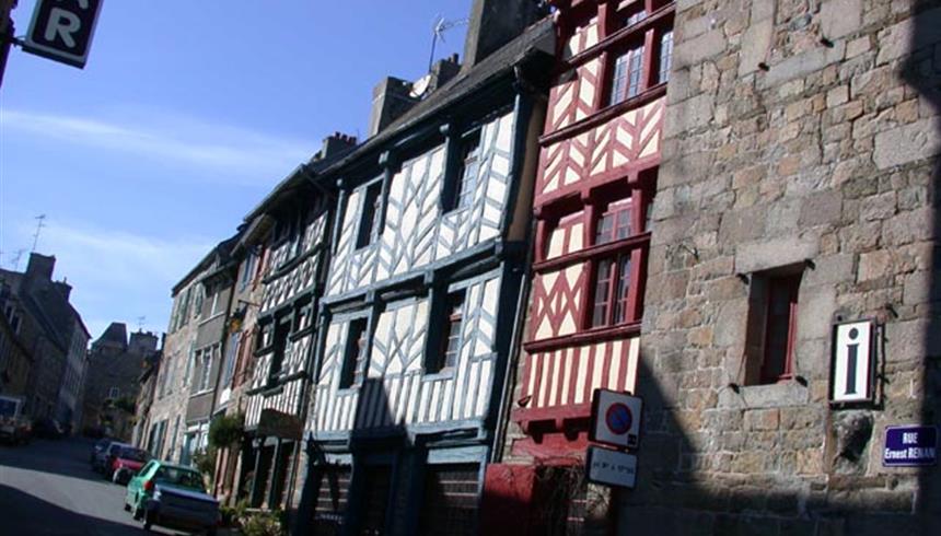 hotel le relais de launay - treguier