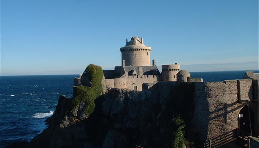 hotel le relais de launay - fort lalate